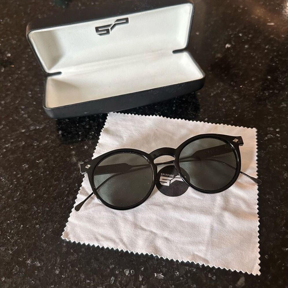 Spitfire Women's Reflective Round Polarized Sunglasses Classic Black Lenses